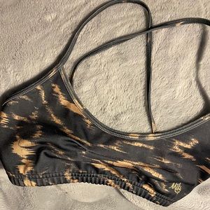 Mika Yoga Wear - Tula Top